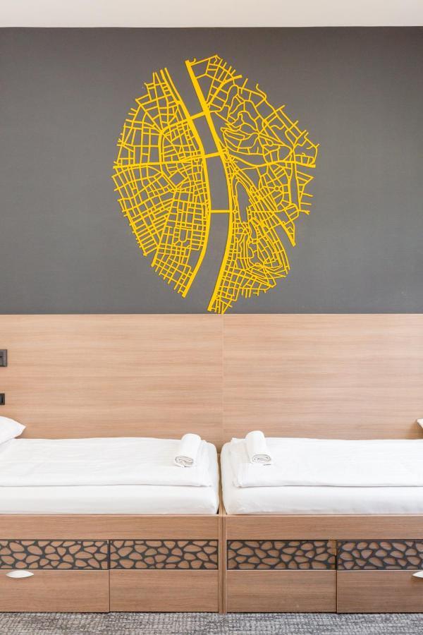 E14 Design Hostel บูดาเปสต์ ภายนอก รูปภาพ