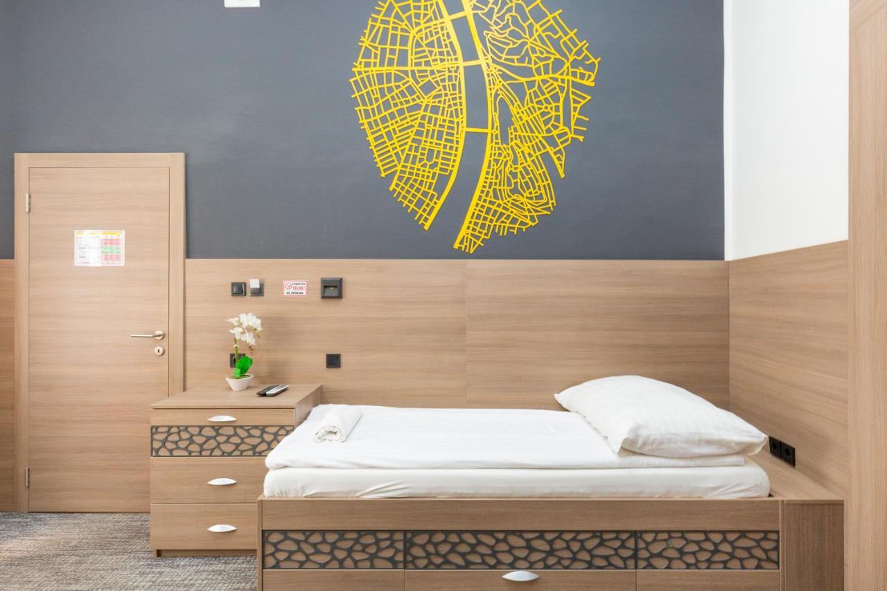 E14 Design Hostel บูดาเปสต์ ภายนอก รูปภาพ