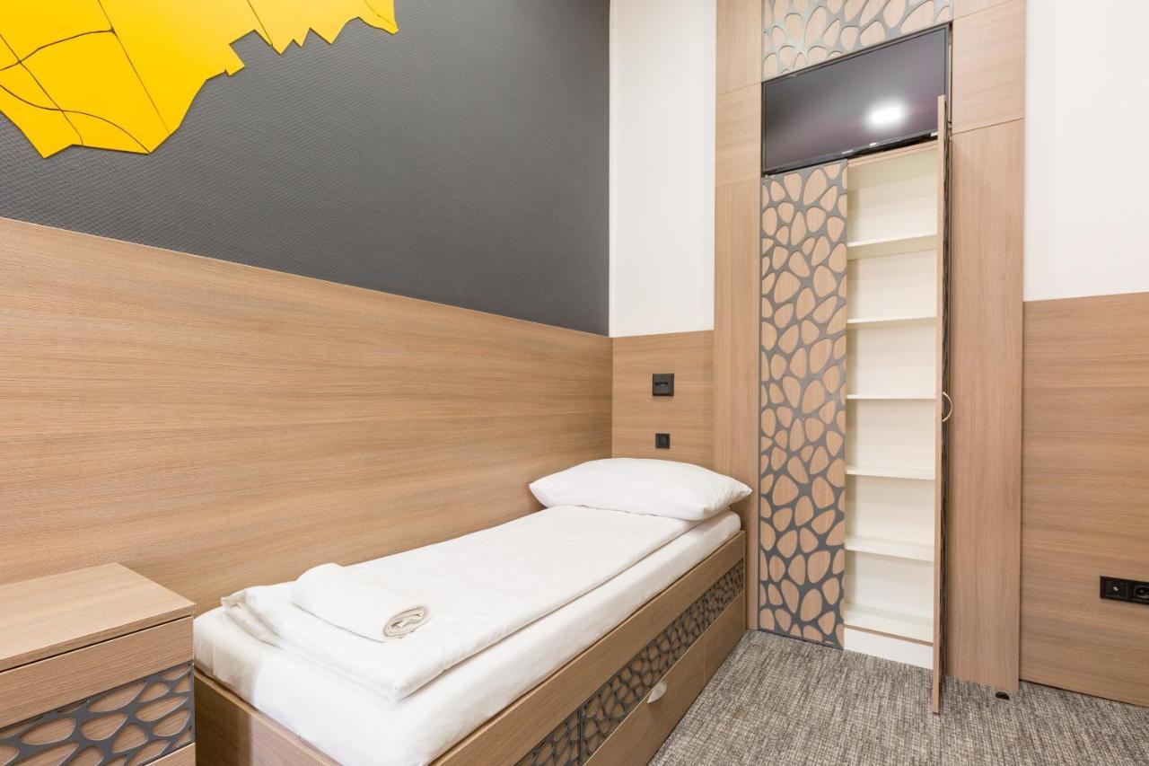 E14 Design Hostel บูดาเปสต์ ภายนอก รูปภาพ