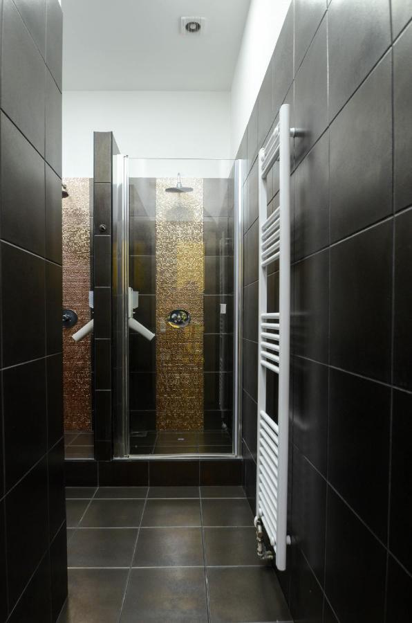 E14 Design Hostel บูดาเปสต์ ภายนอก รูปภาพ