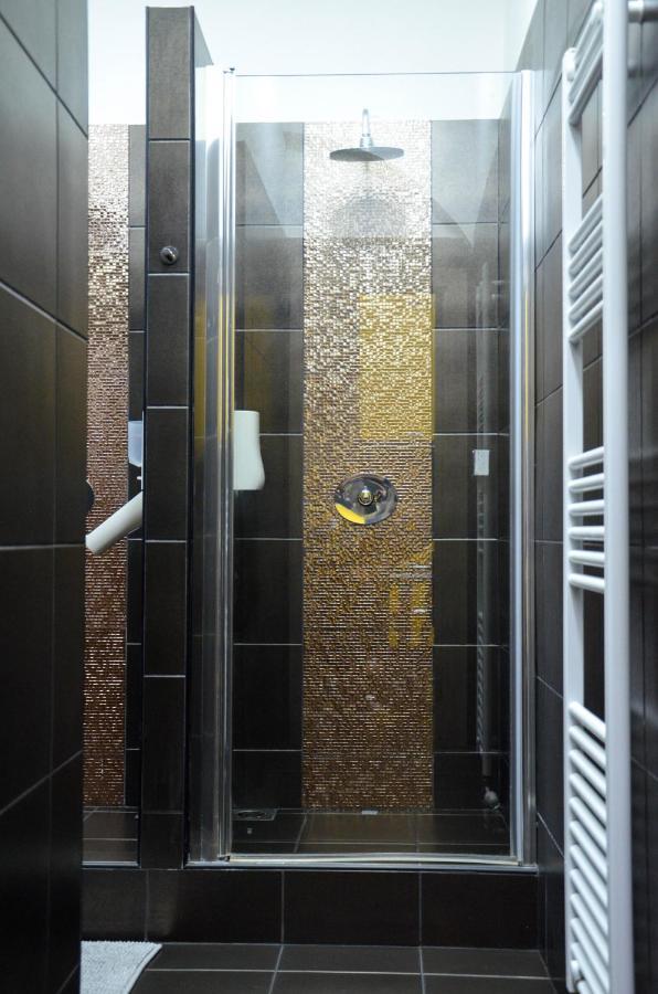 E14 Design Hostel บูดาเปสต์ ภายนอก รูปภาพ